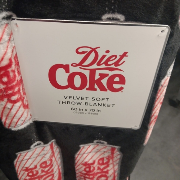 Diet Coke Velvet Soft Throw Blanket - Picture 2 of 3